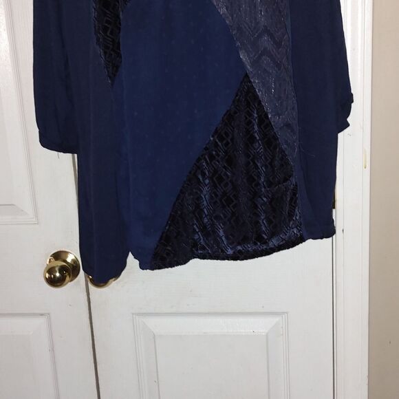 Catherines  navy blue multi texture tunic   Sz 4X - Picture 3 of 6